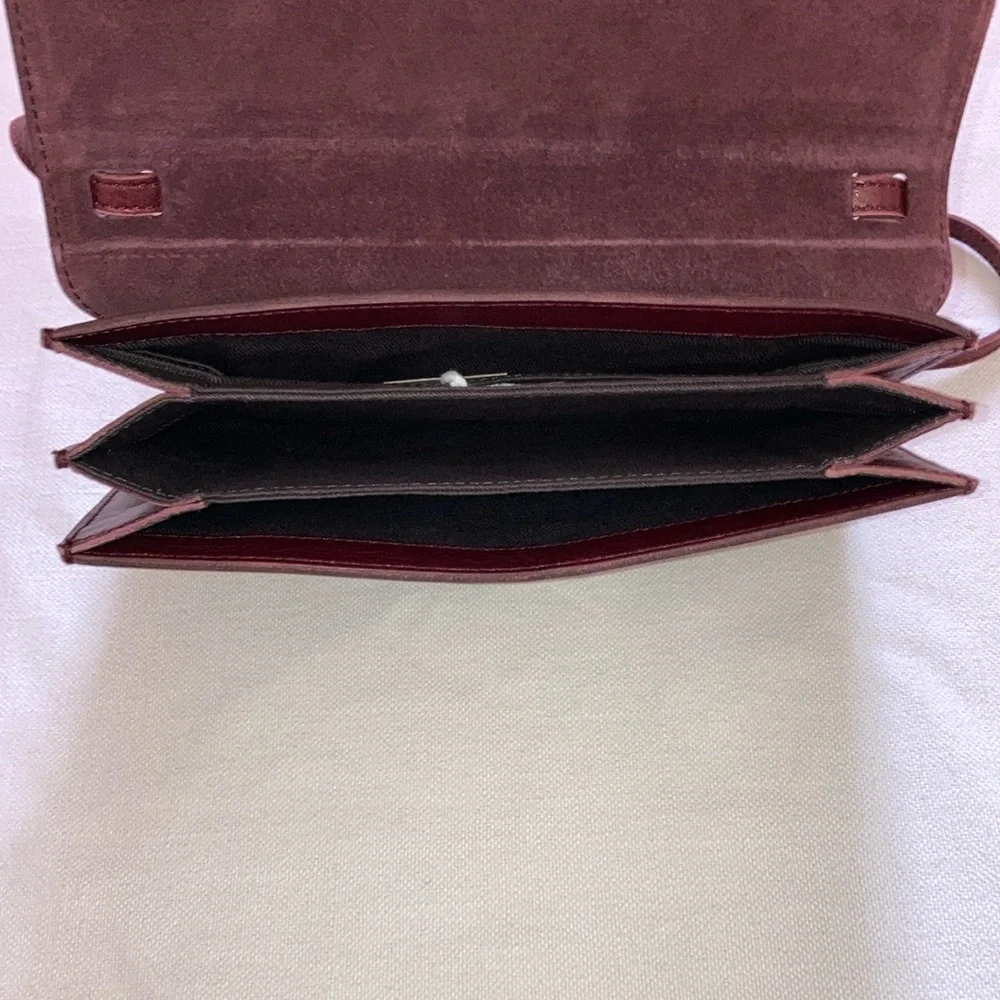 MADEWELL | The Slim Convertible Bag - Cabernet - Picture 4 of 16